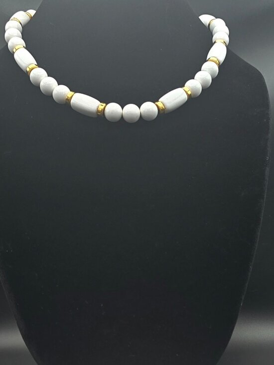 Napier Jewelry - Classy Vintage Signed Napier White Bead With Gold Accent Necklace